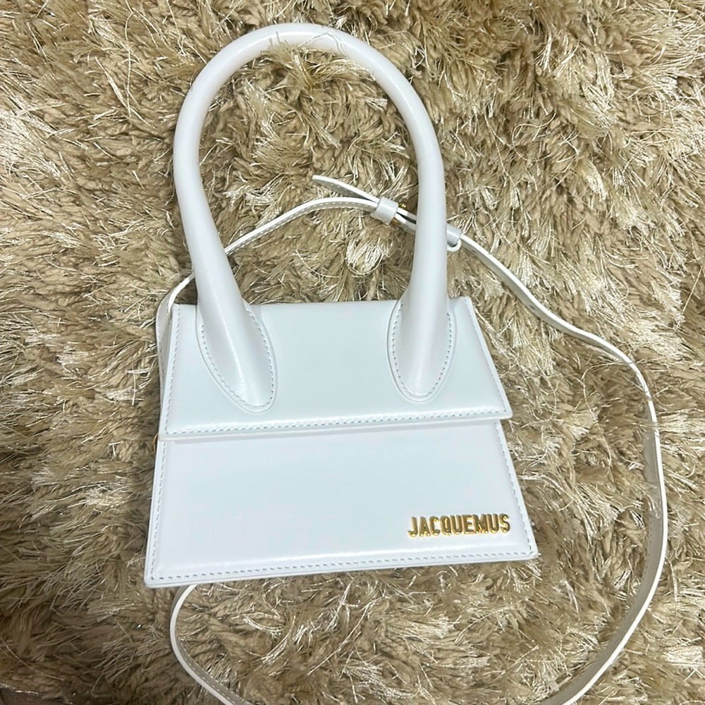 Jacquemus Chiquito Moyen